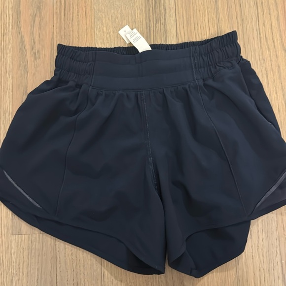 lululemon athletica Pants - SIZE 0 LULU SHORTS